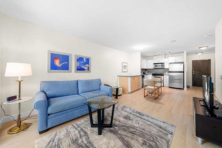 305 175 W 1st Street North Vancouver, BC - 13