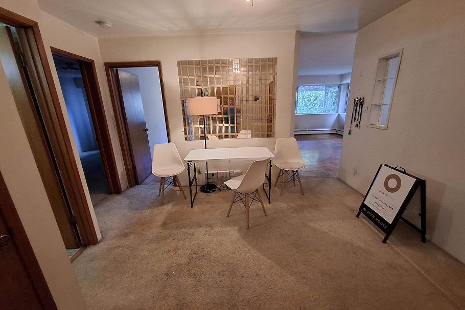 101 2469 Cornwall Avenue Vancouver, BC - 5