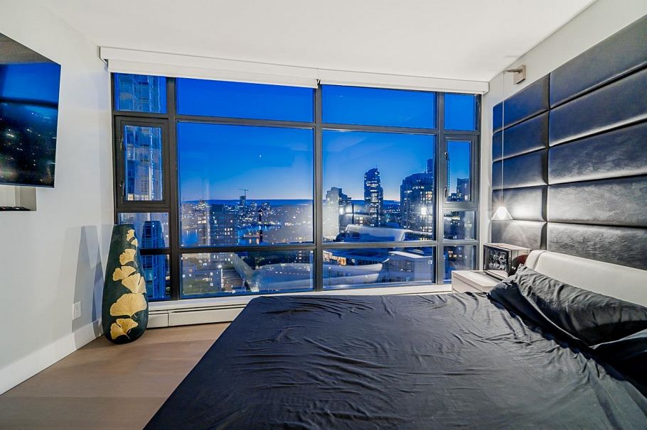 2207 198 Aquarius Mews Vancouver, BC - 24