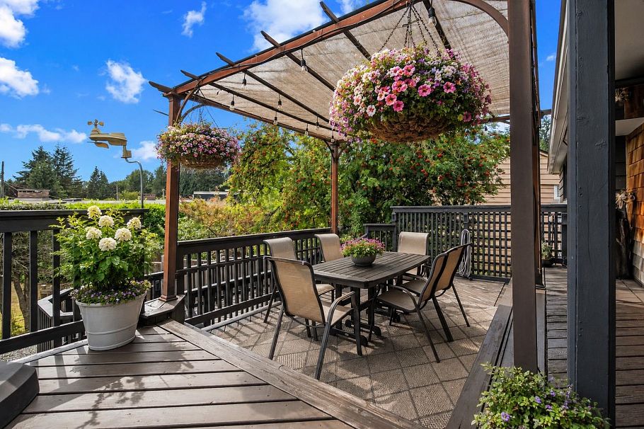 3883 Delbrook Avenue North Vancouver, BC - 3