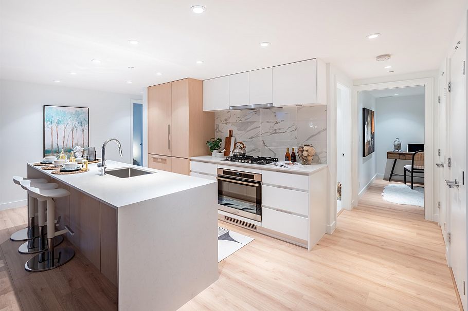 508 1500 Fern Street North Vancouver, BC - 11