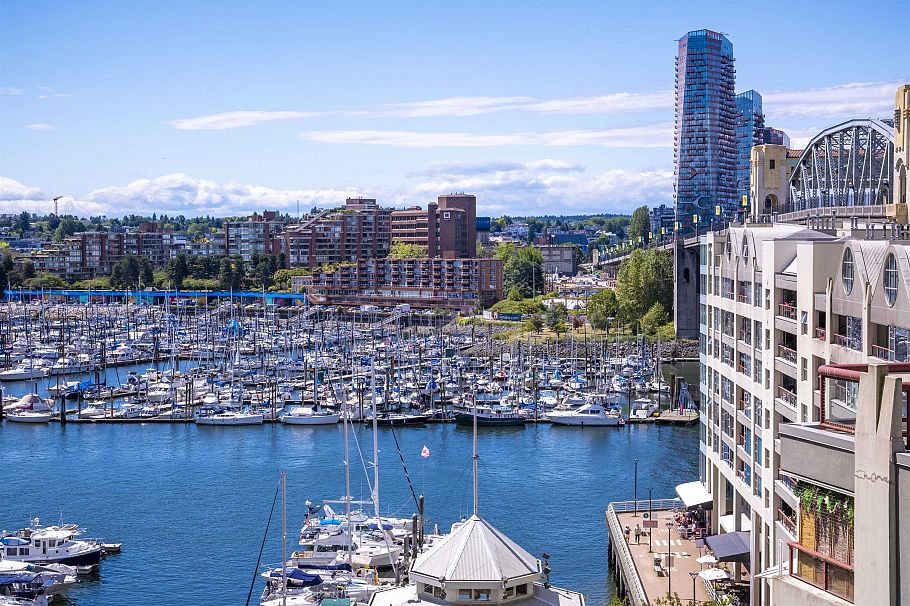 705 1000 Beach Avenue Vancouver, BC - 1