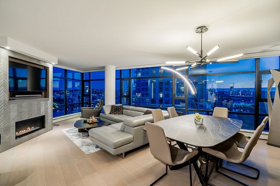 2207 198 Aquarius Mews Vancouver, BC - 11