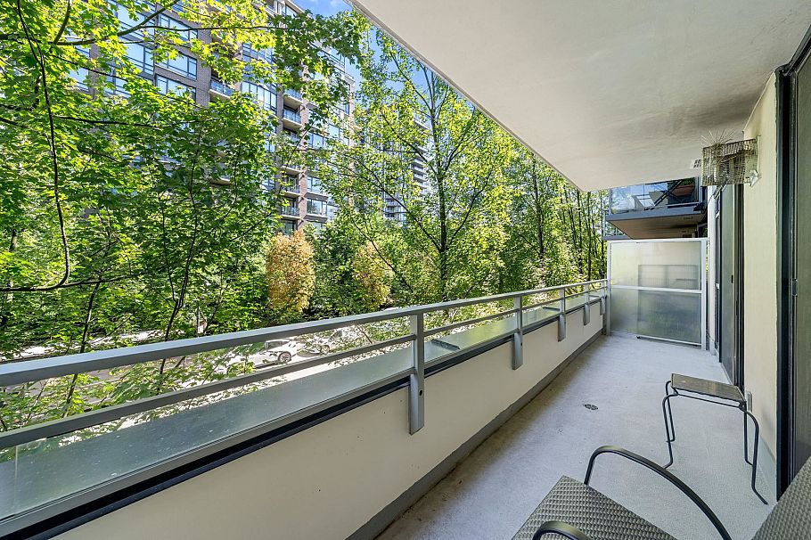 305 175 W 1st Street North Vancouver, BC - 25