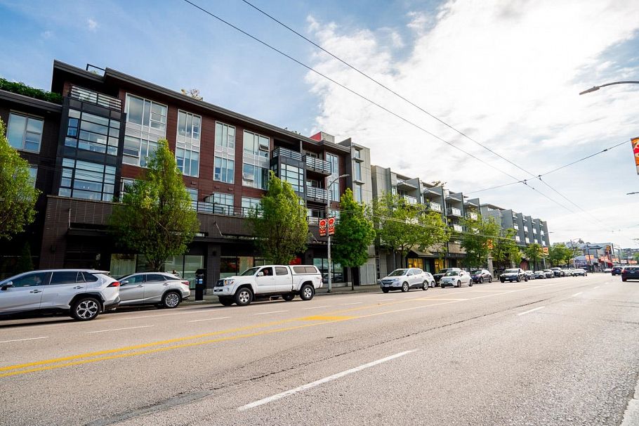 409 1680 W 4th Avenue Vancouver, BC - 1