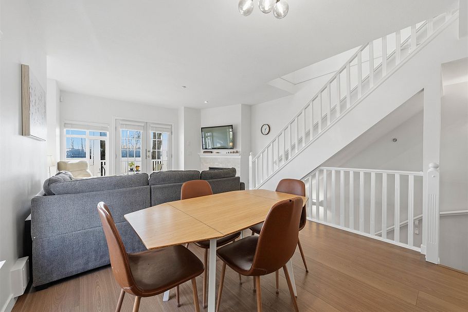 1 8581 Jellicoe Street Vancouver, BC - 16