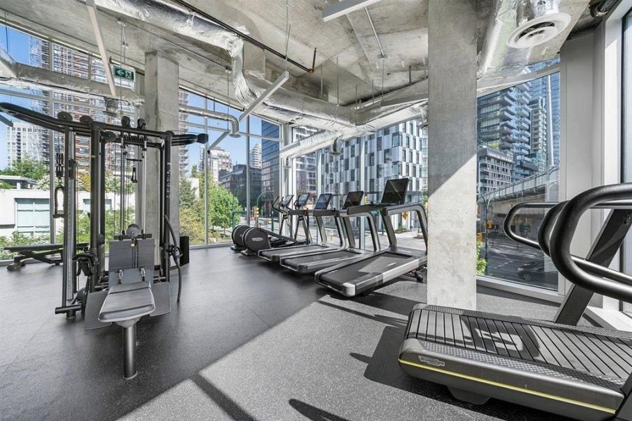 3901 1480 Howe Street Vancouver, BC - 7