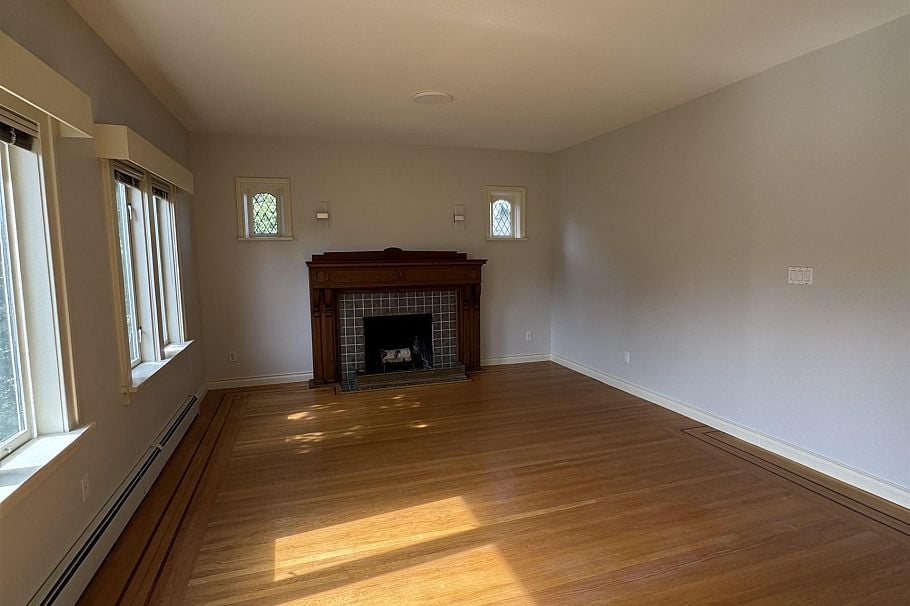 1700 WESTERN PARKWAY, Vancouver BC V6T 1V3 Vancouver, BC - 2