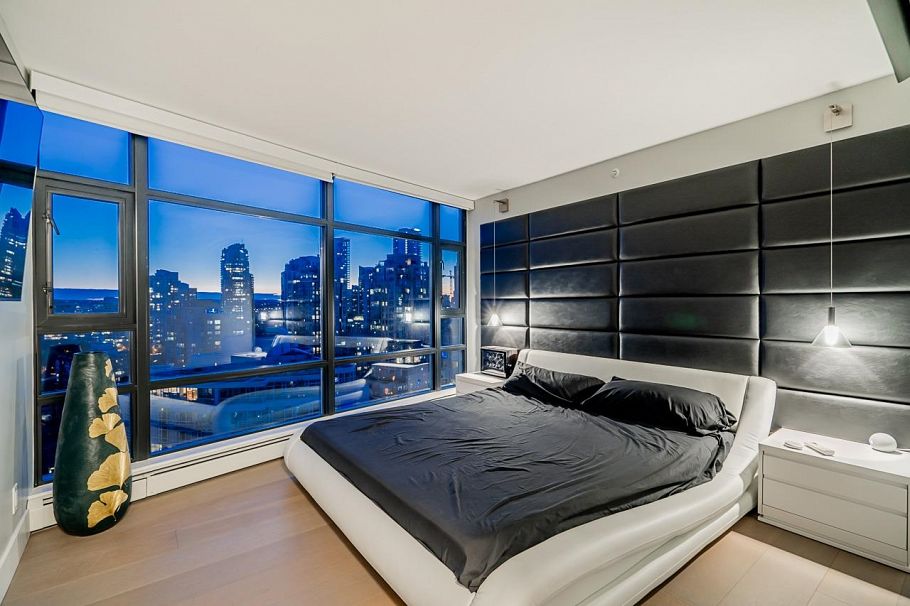 2207 198 Aquarius Mews Vancouver, BC - 25