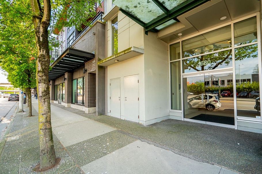 409 1680 W 4th Avenue Vancouver, BC - 4