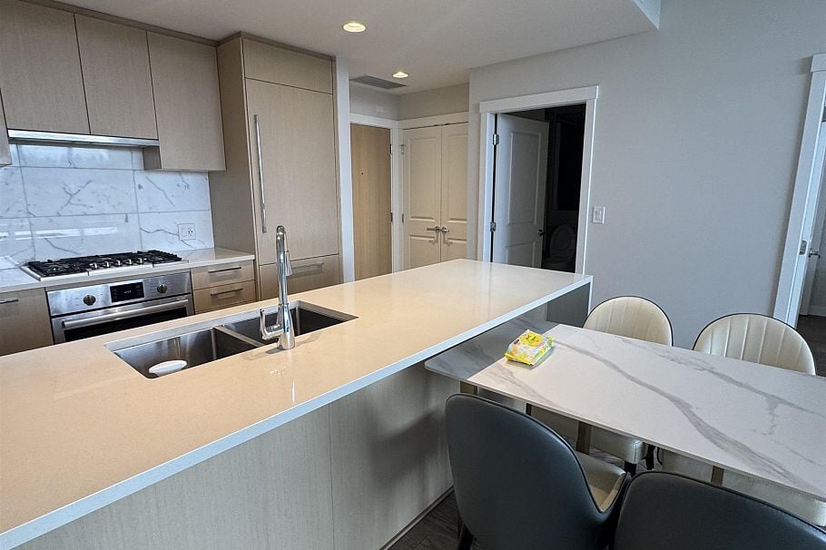 1300 3533 ROSS DRIVE, Vancouver BC V6S 0L3 Vancouver, BC - 13