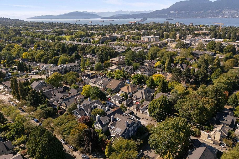 3085 Maple Street Vancouver, BC - 40