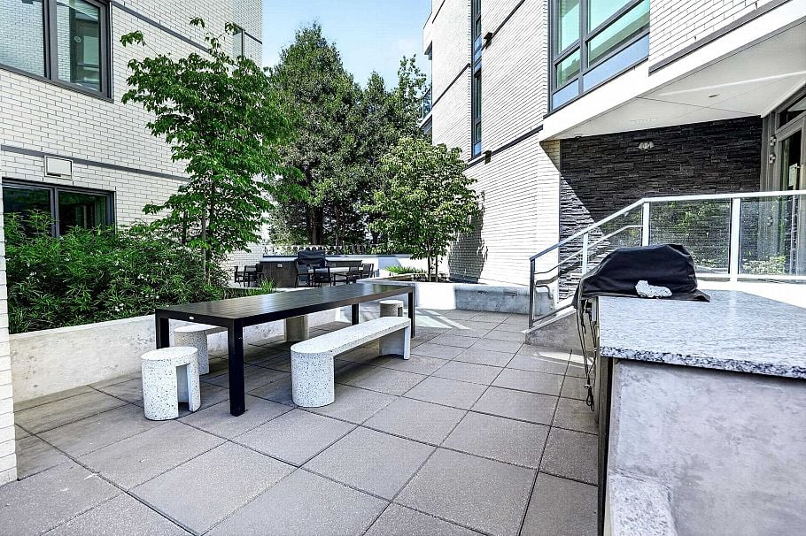 518 W 30th Avenue Vancouver, BC - 33