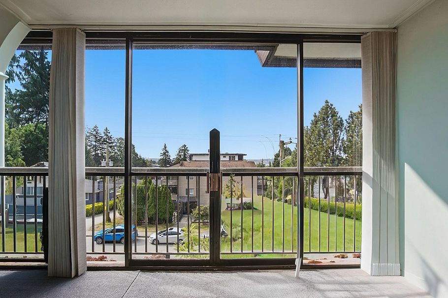 307 2710 Lonsdale Avenue North Vancouver, BC - 10