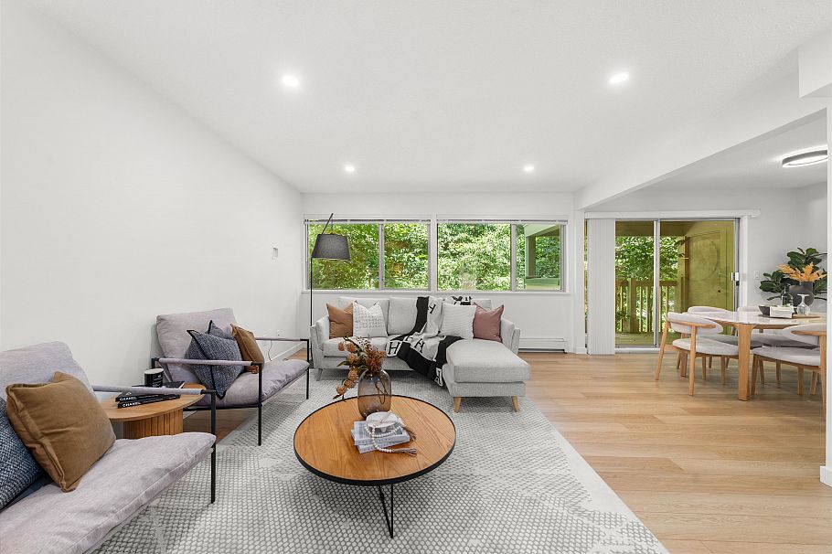 879 Westview Crescent North Vancouver, BC - 2