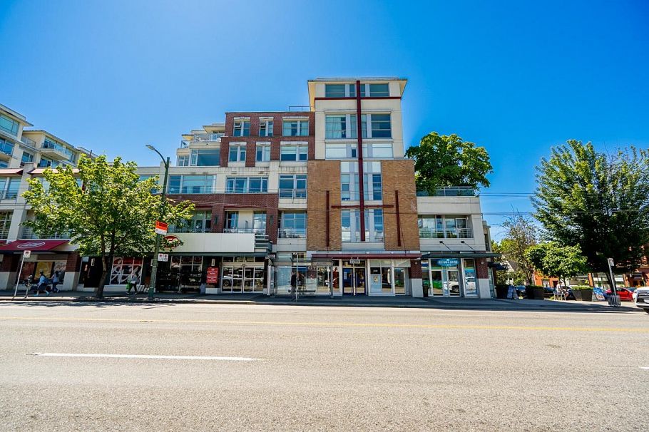 331 2288 W Broadway Vancouver, BC - 32