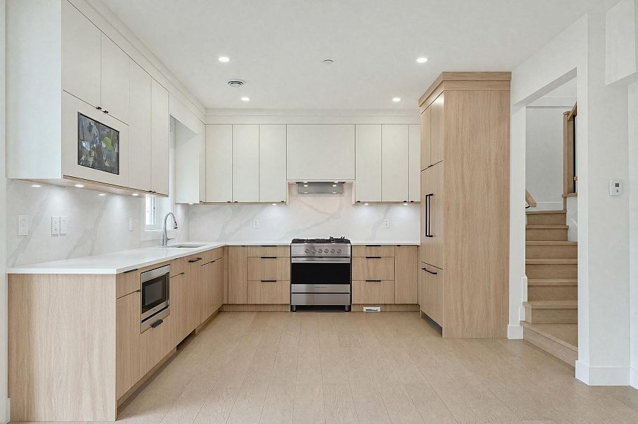 2972 Venables Street Vancouver, BC - 6