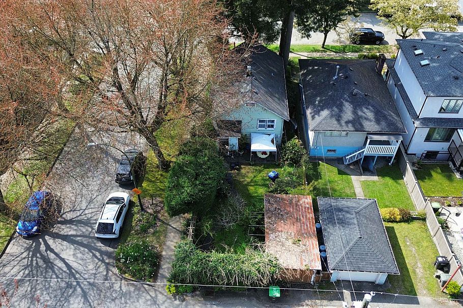 4496 Ontario Street Vancouver, BC - 6