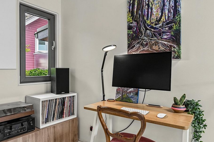 1557 E 20th Avenue Vancouver, BC - 14