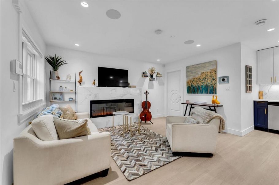 1020 Odlum Drive Vancouver, BC - 3