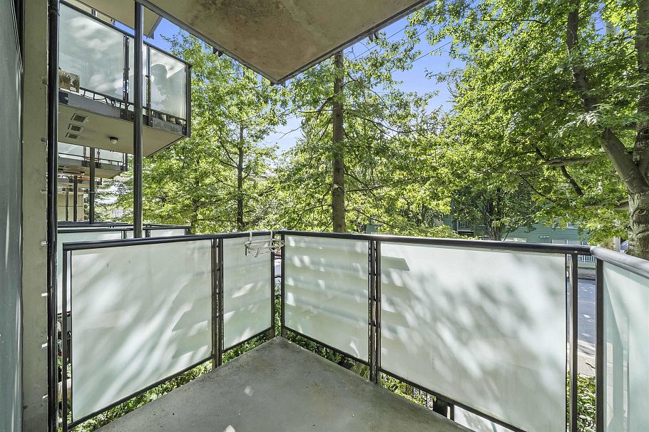 205 8988 Hudson Street Vancouver, BC - 16