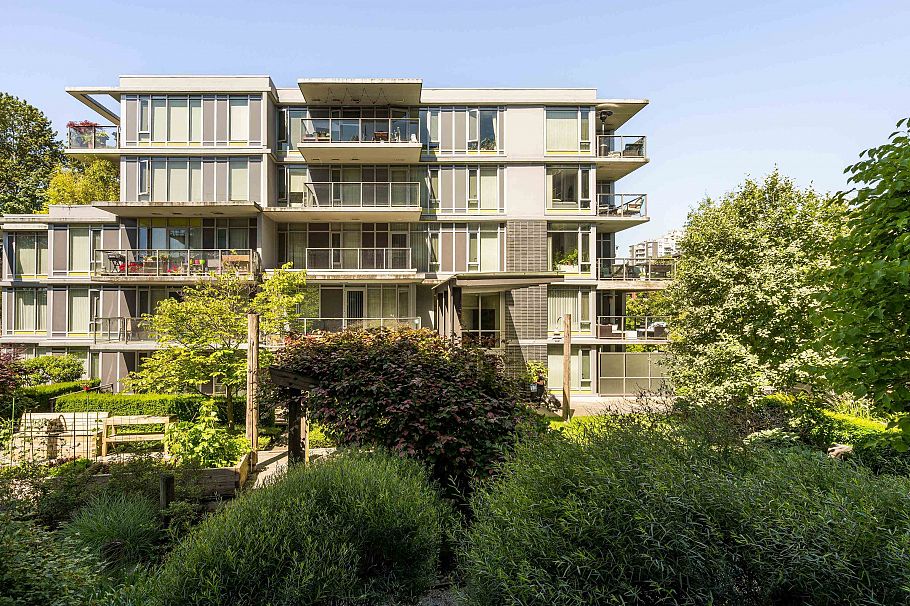 210 3168 Riverwalk Avenue Vancouver, BC - 30