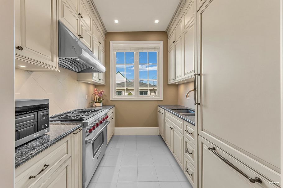 6963 Fremlin Street Vancouver, BC - 14