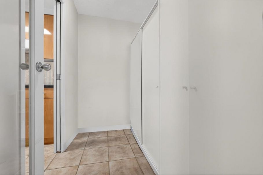 1505 193 Aquarius Mews Vancouver, BC - 14