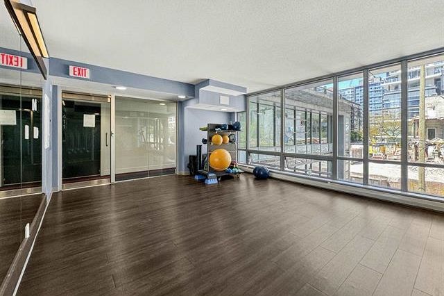 3405 1283 Howe Street Vancouver, BC - 27