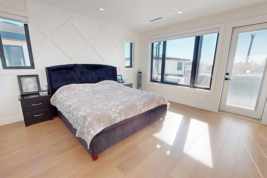 108 E 51st Avenue Vancouver, BC - 16