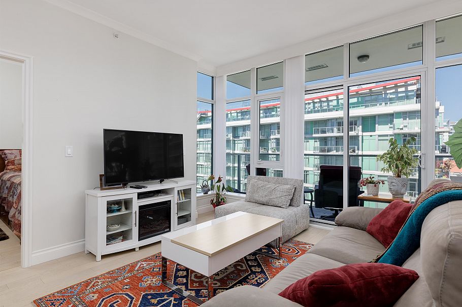 708 185 Victory Ship Way North Vancouver, BC - 11
