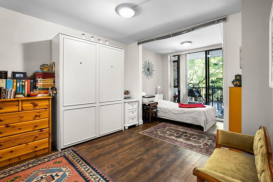 205 175 W 1st Street North Vancouver, BC - 14