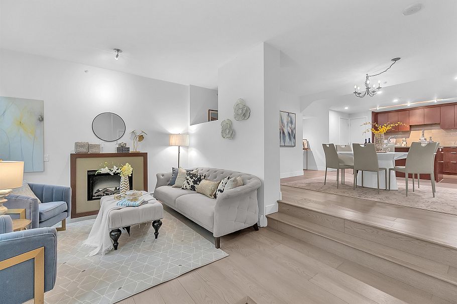 164 W 13th Street North Vancouver, BC - 1