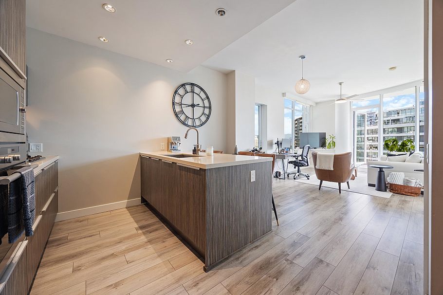 806 1633 Ontario Street Vancouver, BC - 6