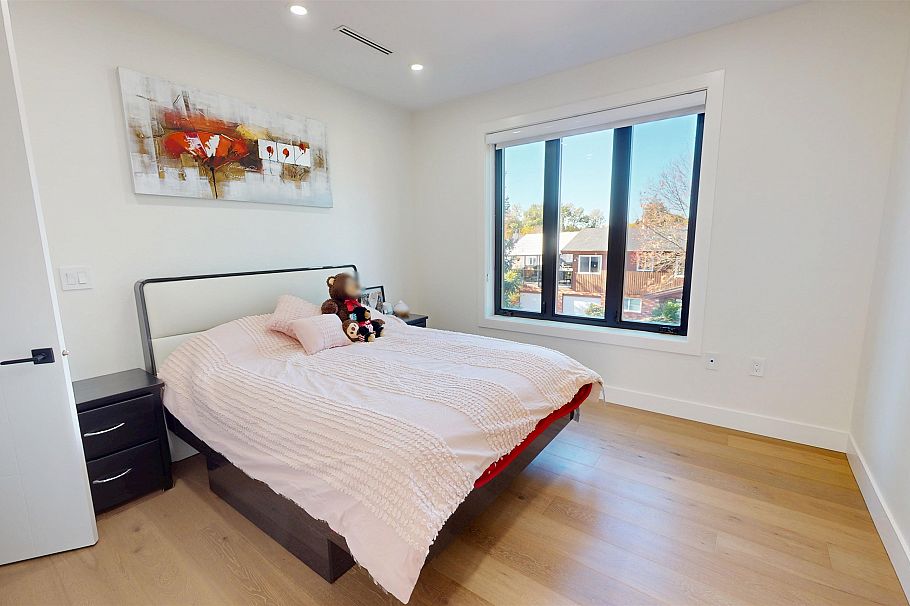 108 E 51st Avenue Vancouver, BC - 22