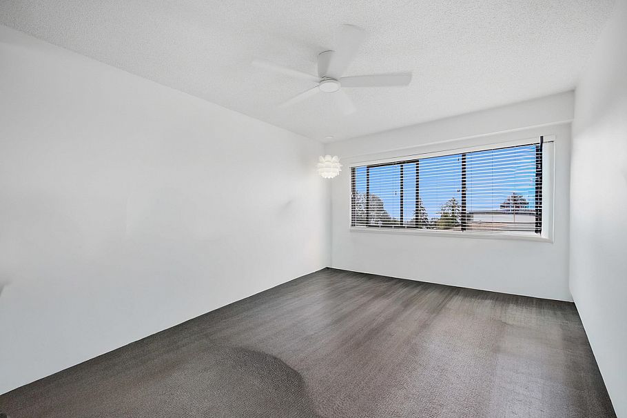 307 2710 Lonsdale Avenue North Vancouver, BC - 13