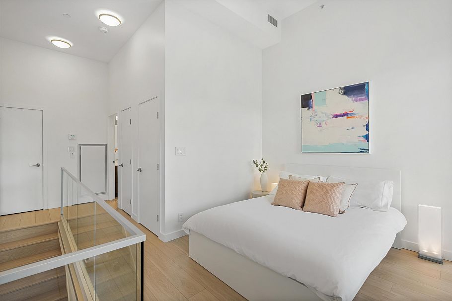 141 E 1st Avenue Vancouver, BC - 24