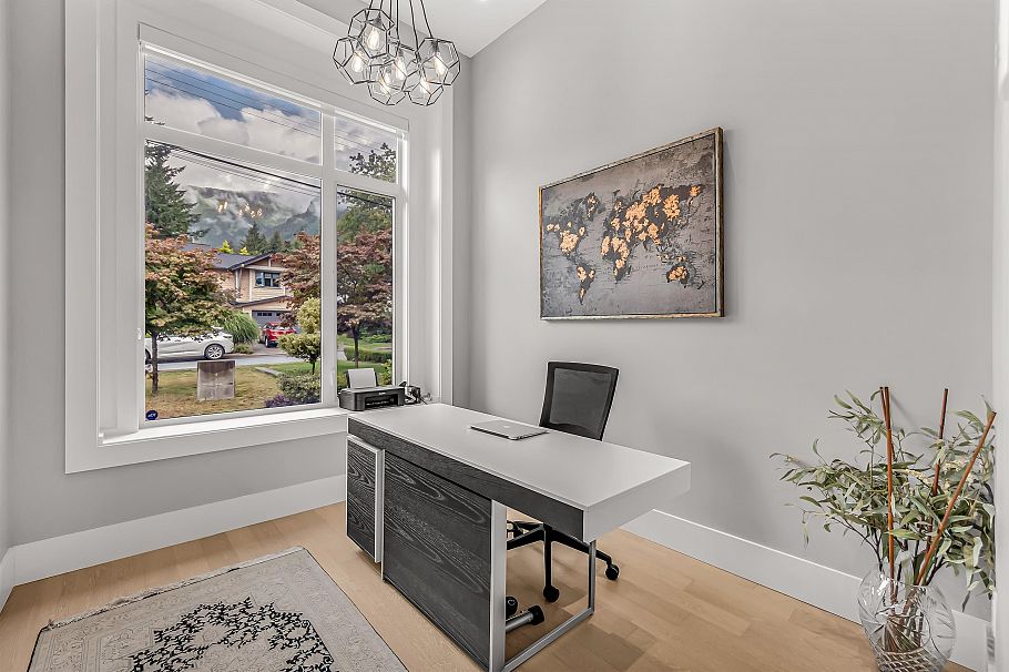 1033 Prospect Avenue North Vancouver, BC - 21