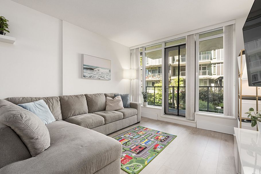 210 3168 Riverwalk Avenue Vancouver, BC - 2