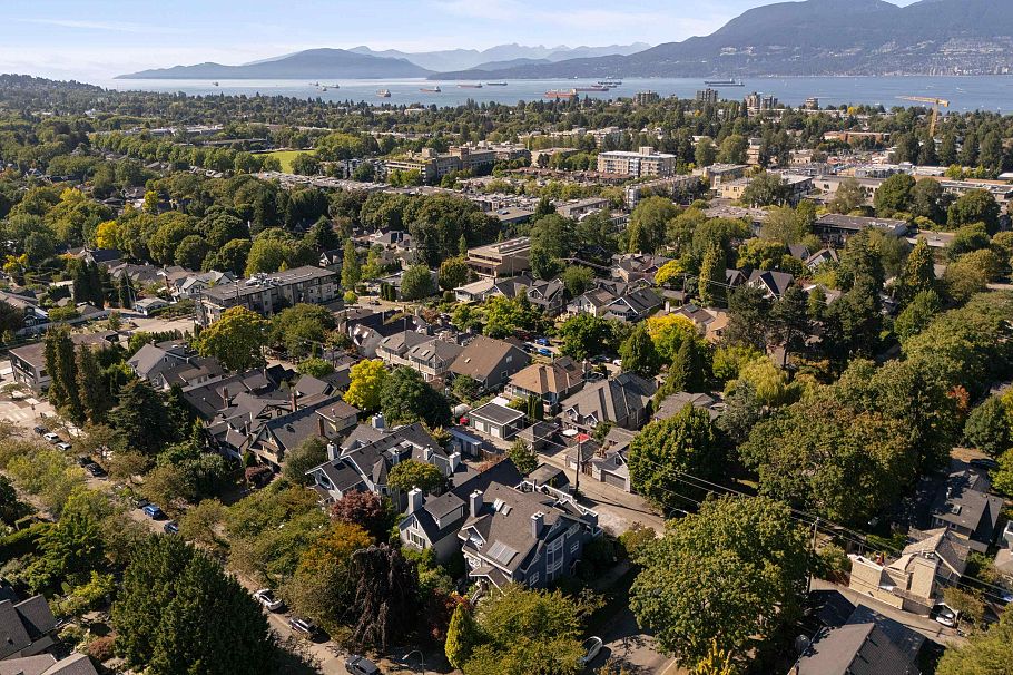 3085 Maple Street Vancouver, BC - 40