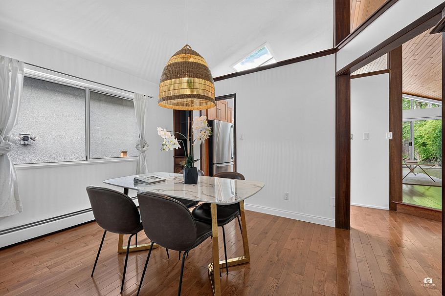 3771 W 30th Avenue Vancouver, BC - 28