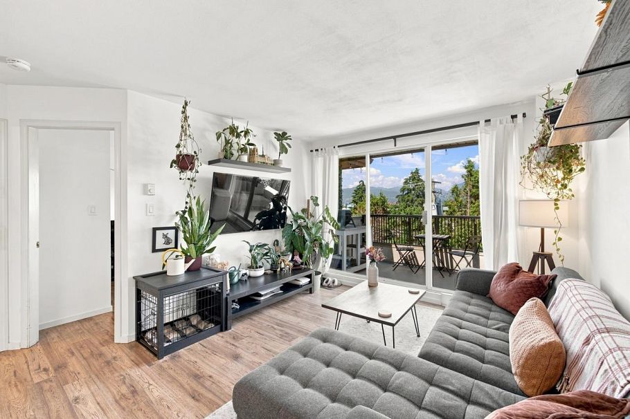 401 1099 E Broadway Vancouver, BC - 4