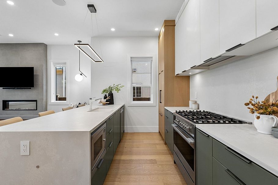 1234 E 19th Avenue Vancouver, BC - 10