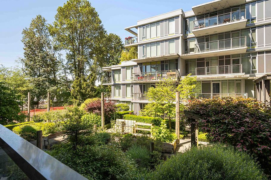 210 3168 Riverwalk Avenue Vancouver, BC - 31