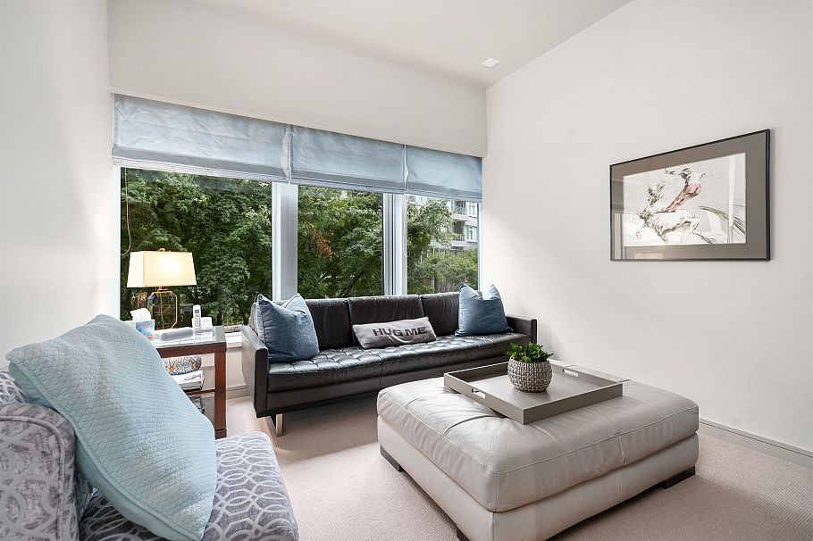 202 181 Athletes Way Vancouver, BC - 20