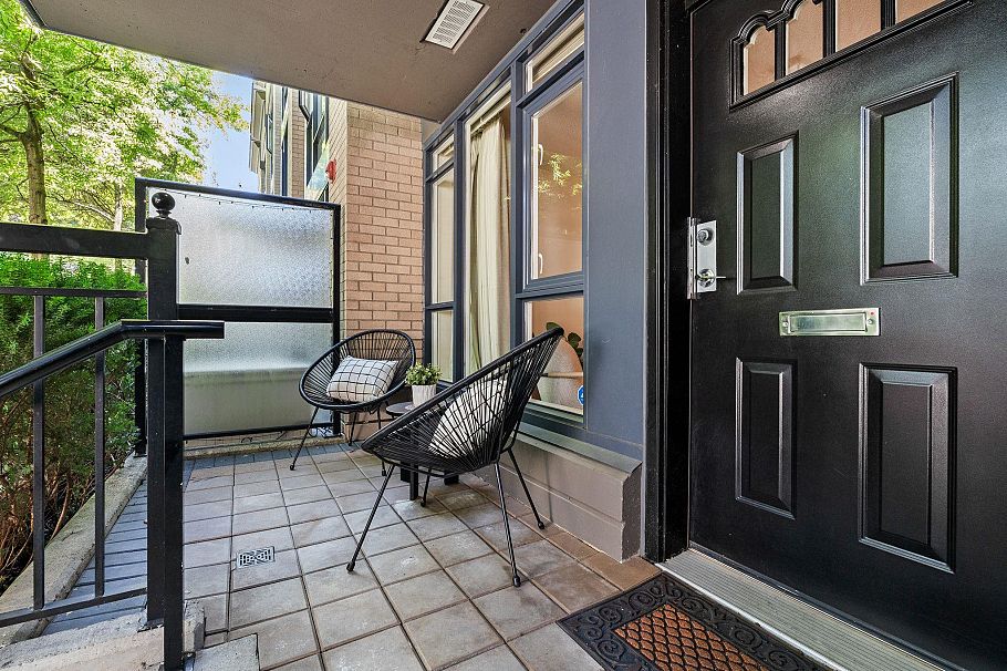 1648 W 7th Avenue Vancouver, BC - 27