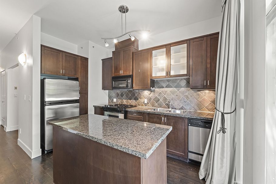 205 8988 Hudson Street Vancouver, BC - 12