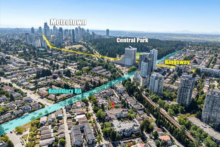 207 3638 Rae Avenue Vancouver, BC - 26