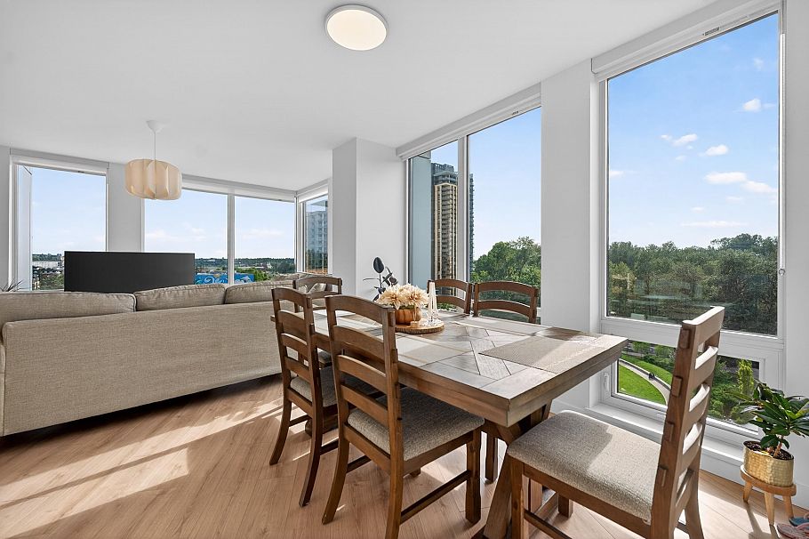 807 1500 Fern Street North Vancouver, BC - 12
