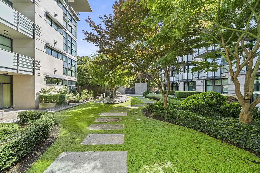 205 8988 Hudson Street Vancouver, BC - 30